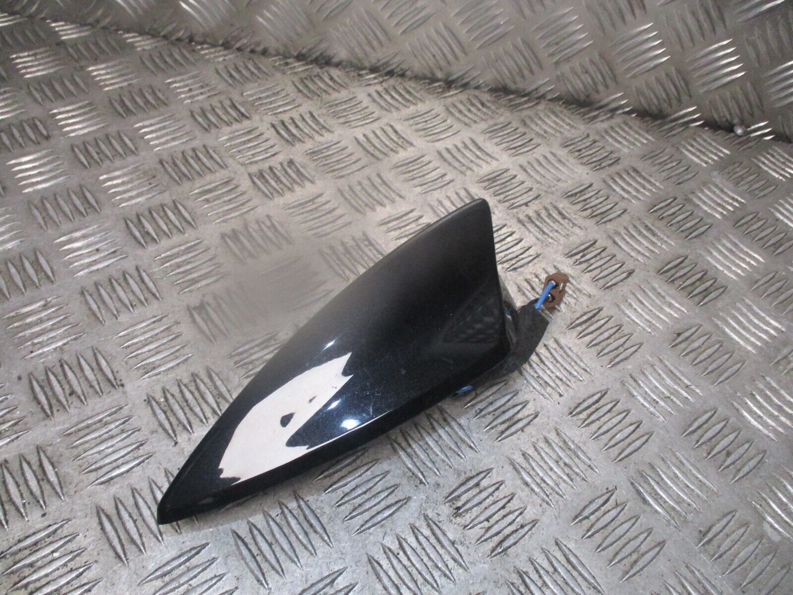 2015 GENUINE VAUXHALL ASTRA REAR ROOF ANTENNA AERIAL SHARK FIN 39064574