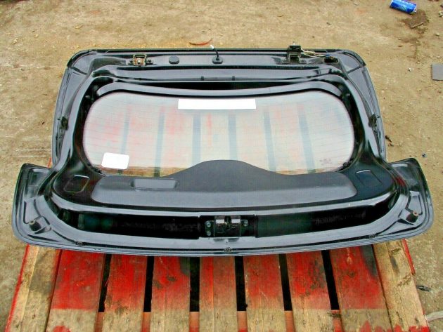 2015 GENUINE KIA PICANTO VR7 TAILGATE BOOT LID IN GOOD CONDITION - Image 3
