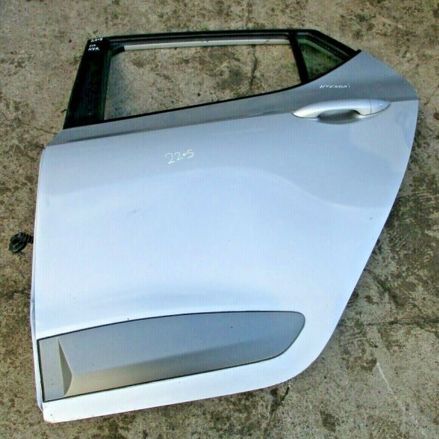 2014 HYUNDAI I10 REAR LEFT PASSENGER SIDE BARE SHELL DOOR IN GOOD CONDITION