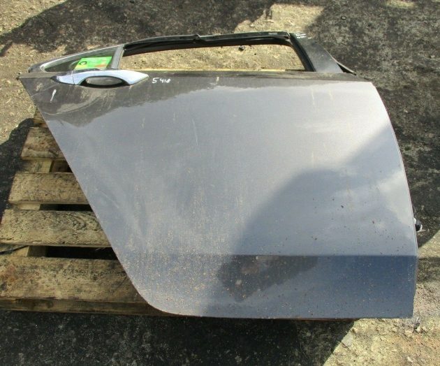 2011 HONDA ACCORD REAR RIGHT DRIVER SIDE BARE SHELL DOOR IN MINT CONDITIOIN OSR - Image 2