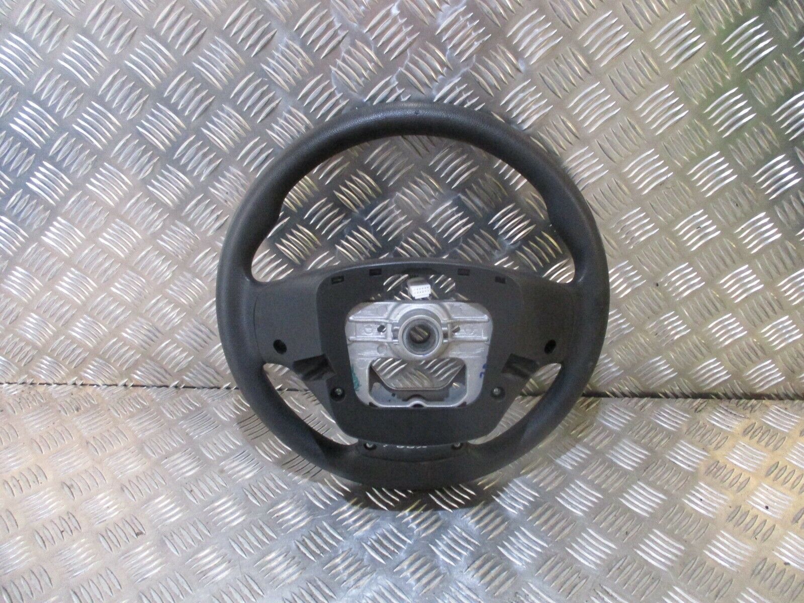 2016 GENUINE HYUNDAI I10 MULTIFUNCTION STEERING WHEEL 56130-B4000 56100-B9050 - Image 7
