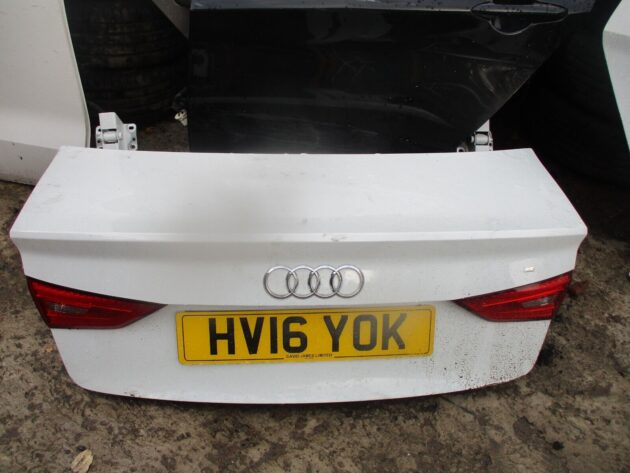 2016 GENUINE AUDI A3 SALOON SLINE REAR BARE BOOTLID - Image 3