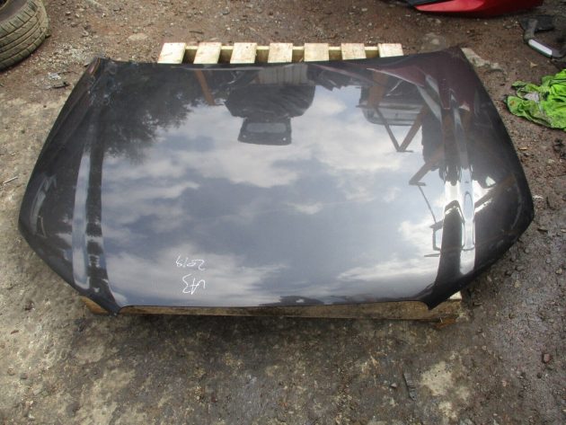 2012 GENUINE AUDI A3 8P FRONT BONNET HOOD IN GOOD CONDITION