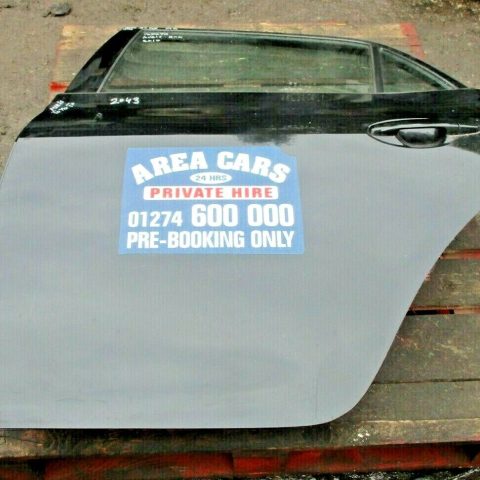 2012 TOYOTA AURIS REAR LEFT PASSENGER SIDE BARE SHELL DOOR IN GOOD CONDITION