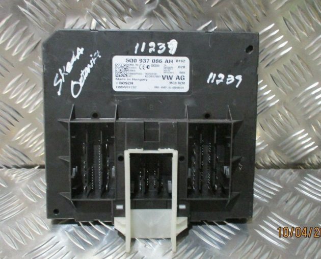 2013-2017 SKODA OCTAVIA SEAT AUDI VW CC MK3 BODY CONTROL MODULE UNIT 5Q0937086AH