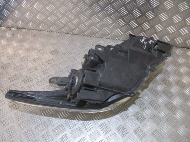 2012 GENUINE TOYOTA PRIUS HYBRID HPASSENGER SIDE FRONT HEADLIGHT LAMP UNIT OEM - Image 4