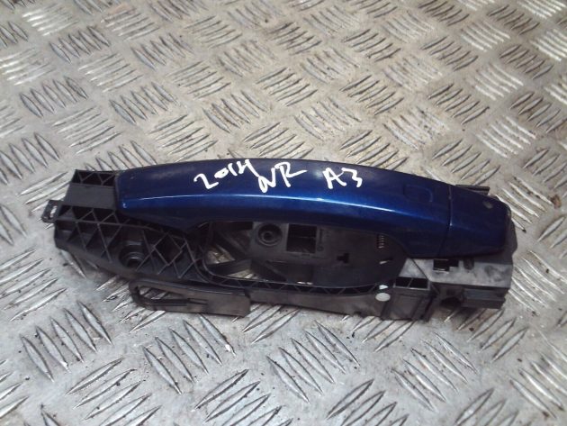 2014 GENUINE AUDI A3 REAR LEFT PASSENGER SIDE EXTERIOR DOOR HANDLE NSR - Image 3