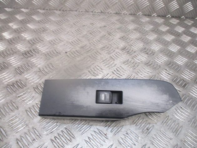 2015 GENUINE TOYOTA AURIS FRONT LEFT PASSENGER SIDE WINDOW SWITCH 74232-02E00