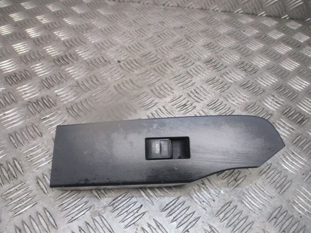 2015 GENUINE TOYOTA AURIS FRONT LEFT PASSENGER SIDE WINDOW SWITCH 74232-02E00 - Image 3