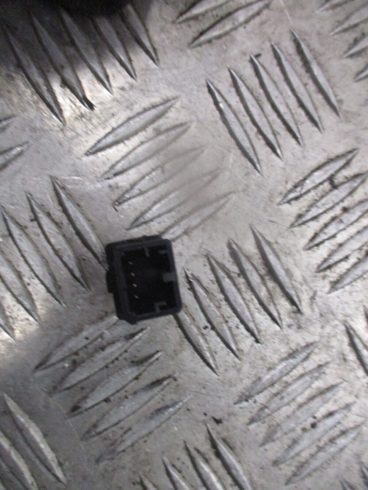 2015 VW SEAT SKODA APP AUX IN AUDIO SOCKET PORT CONNECTION 5Q0035724