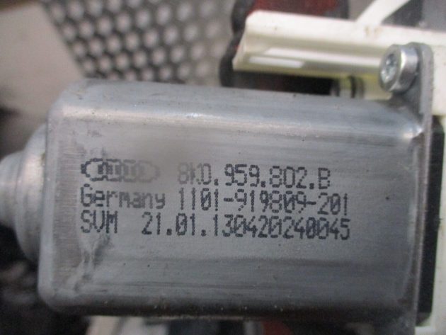 2013 GENUINE VW SHARAN REAR LEFT PASSENGER SIDE WINDOW MOTOR 8K0959802B - Image 2