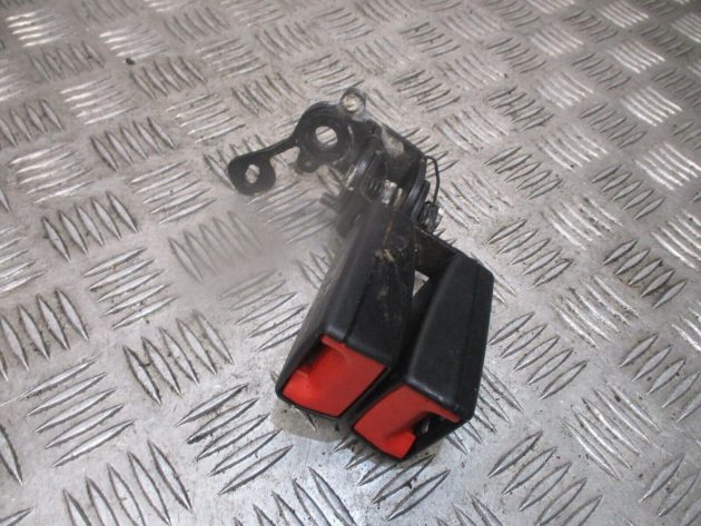2013 GENUINE VW GOLF MK7 REAR TWIN SEAT BELT BUCKLE 8V0857739A - Image 3