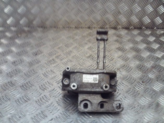 2015 GENUINE AUDI A3 8V FRONT RIGHT DRIVER SIDE ENGINE MOUNT 5Q0199262DF - Image 3
