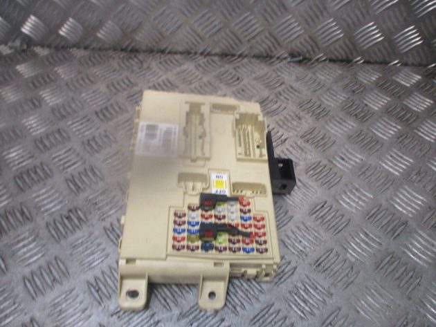 2014 GENUINE HYUNDAI I30 FUSE BOX RELAY JUNCTION CONTROL UNIT 91950A6081 - Image 2