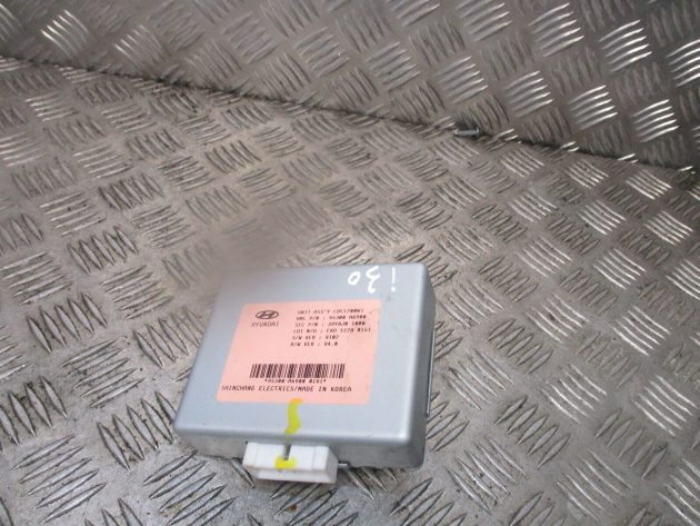 2014 GENUINE HYUNDAI I30 FUEL PUMP CONTROL MODULE UNIT ECU 95300A6900