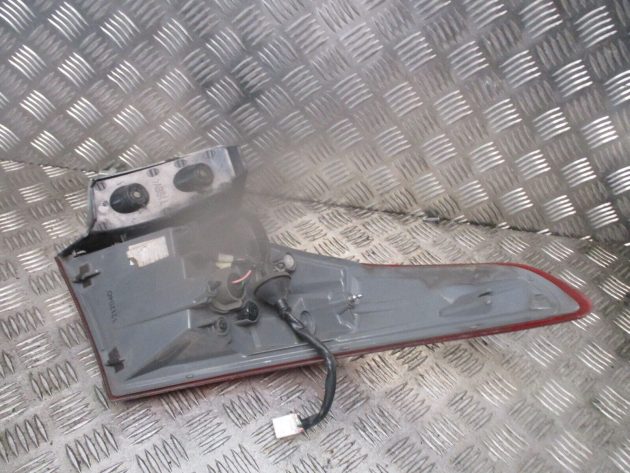 2014 GENUINE HYUNDAI I30 REAR LEFT PASSENGER SIDE BODY TAILLIGHT LAMP - Image 3