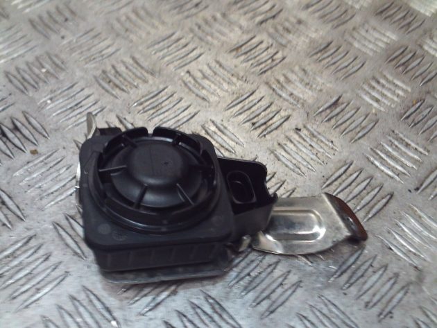 2016 GENUINE AUDI A3 8V SIREN ALARM HORN SIGNAL WITH MOUNT BRACKET 8V2951285 - Image 3