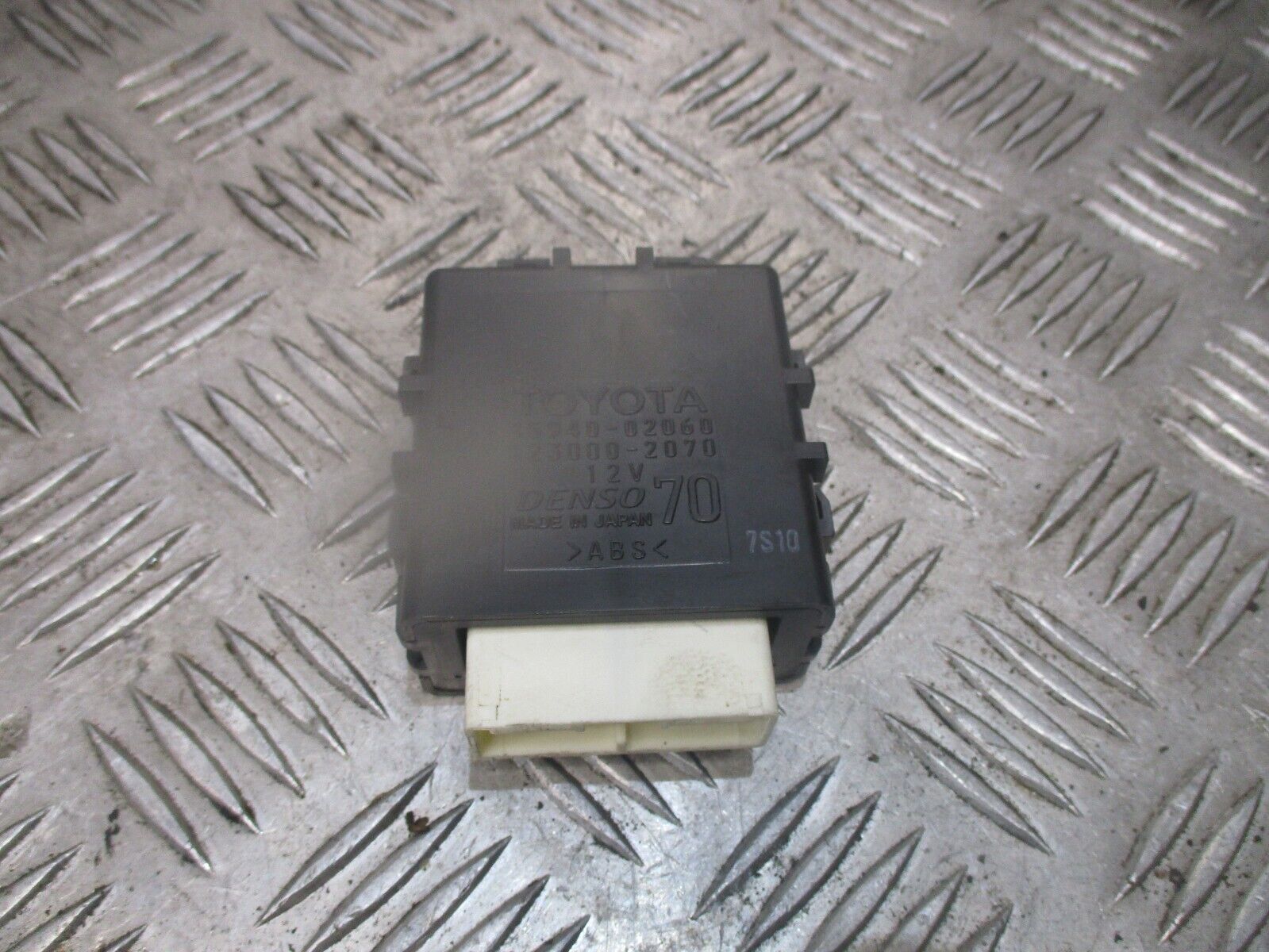 2015 GENUINE TOYOTA AURIS WIPER CONTROL MODULE ECU 85940-02060