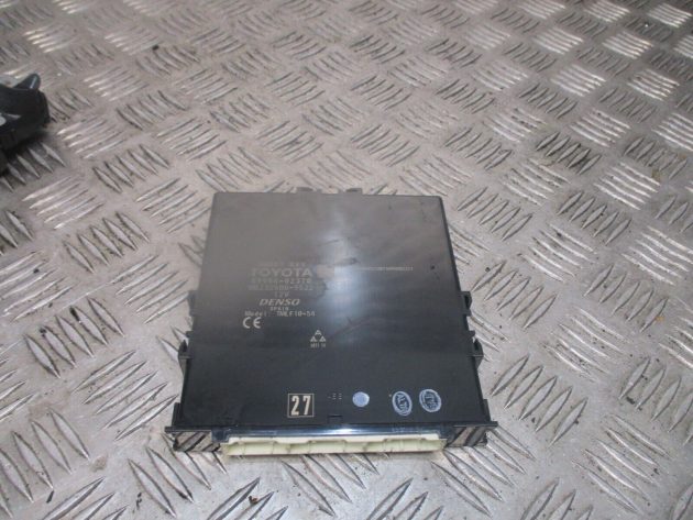 2015 GENUINE TOYOTA AURIS SMART KEY CONTROL MODULE ECU 8999002370 - Image 3