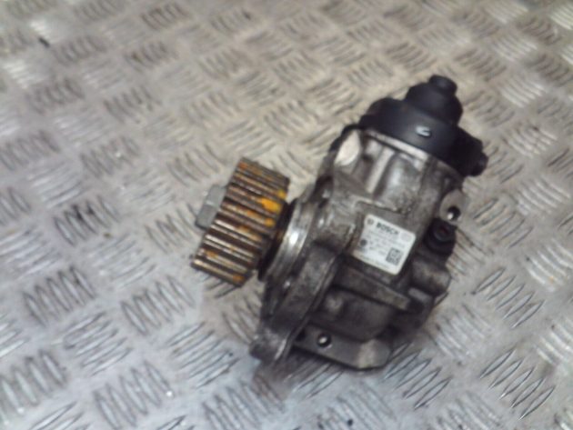 2016 GENUINE AUDI SEAT SKODA 1.6 TDI HIGH PRESSURE FUEL PUMP 04L130755D - Image 3