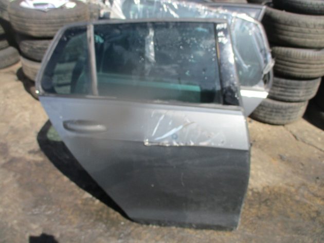 2015 GENUINE VW GOLF MK7 REAR RIGHT DRIVER SIDE BARE SHELL DOOR OSR - Image 2