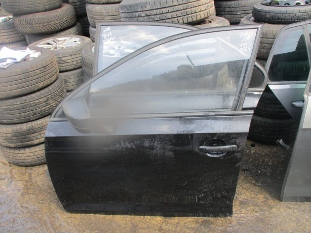 2013 GENUINE SKODA RAPID FRONT LEFT PASSENGER SIDE BARE SHELL DOOR NSF - Image 3