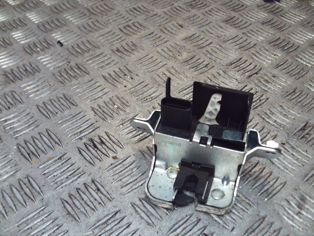 2018 GENUINE VW SHARAN REAR TAILGATE BOOT LOCK MECHANISM 7P0827505N