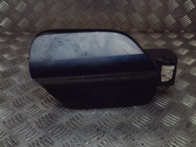 2017 GENUINE VW PASSAT B8 REARFUEL FILLER FLAP CAP COVER 3G5809857 - Image 2