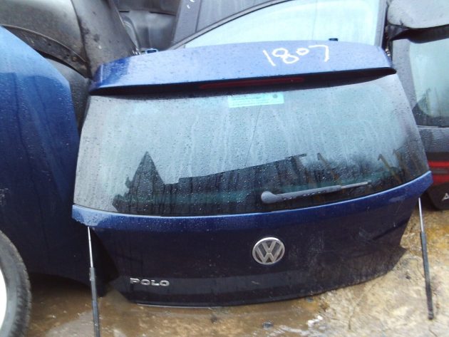 2013 GENUINE VW POLO REAR SHELL TAILGATE BOOT LID - Image 3