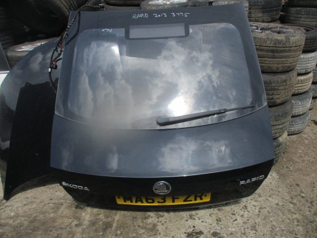 2013 GENUINE SKODA RAPID REAR BARE SHELL TAILGATE BOOTLID - Image 2