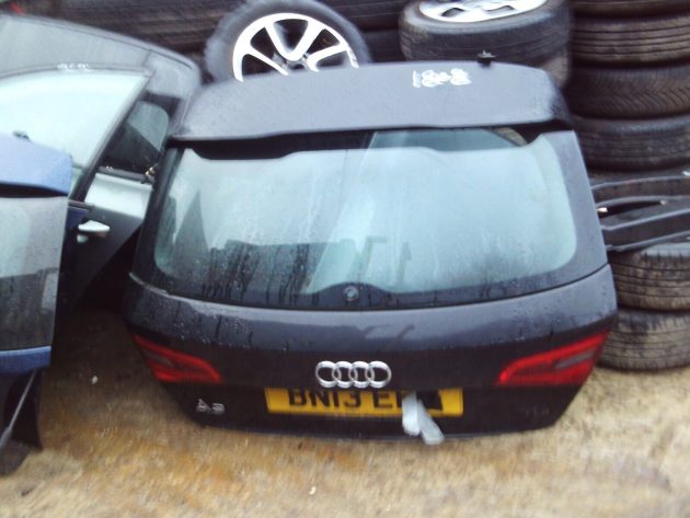 2013 GENUINE AUDI A3 8V REAR SHELL TAILGATE BOOTLID - Image 2
