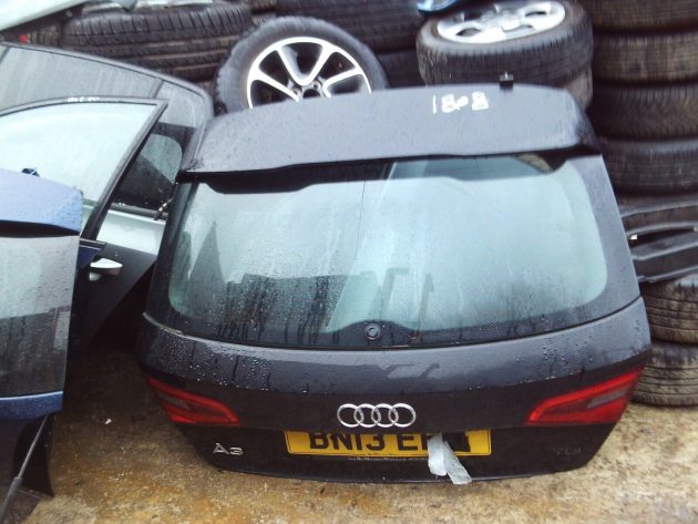2013 GENUINE AUDI A3 8V REAR SHELL TAILGATE BOOTLID - Image 3