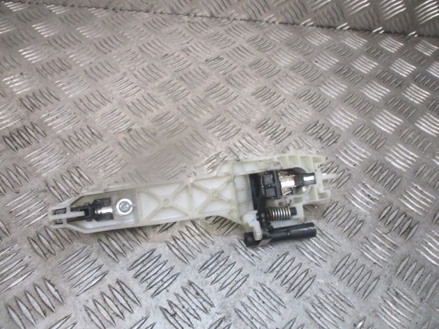 2014 GENUINE KIA PICANTO FRONT LEFT PASSENGER SIDE EXTERIOR DOOR HANDLE - Image 3