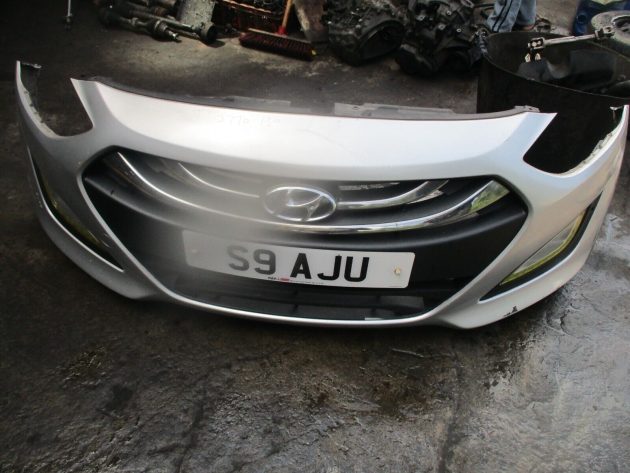 2013 GENUINE HYUNDAI I30 FRONT COMPLETE BUMPER