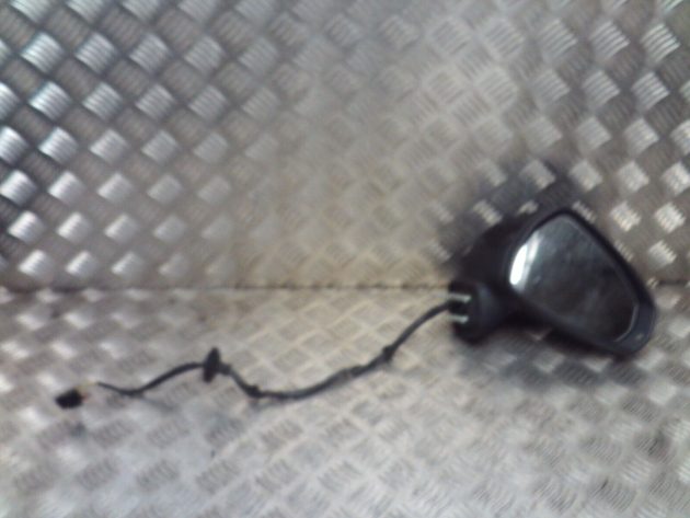 2013 GENUINE AUDI A38V FRONT RIGHT DRIVER SIDE DOOR WING MIRROR OSF