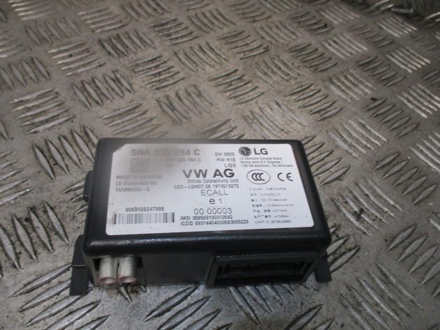 2018 GENUINE VW GOLF MK7.5 CONNECTIVITY CONTROL MODULE UNIT 5NA035284C - Image 3