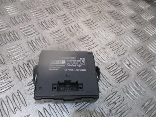 2018 GENUINE VW GOLF MK7.5 GATEWAY CONTROL MODULE UNIT ECU 3Q0907530AC - Image 3