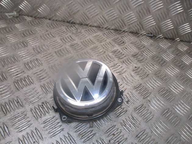 2018 GENUINE VW GOLF MK7.5 REAR BOOTLID TAILGATE BADGE HANDLE 5G6827469F - Image 2