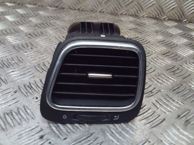 2011 GENUINE VW SCIROCCO FRONT LEFT PASSENGER SIDE DASHBOARD AIRVENT 1Q0819703J