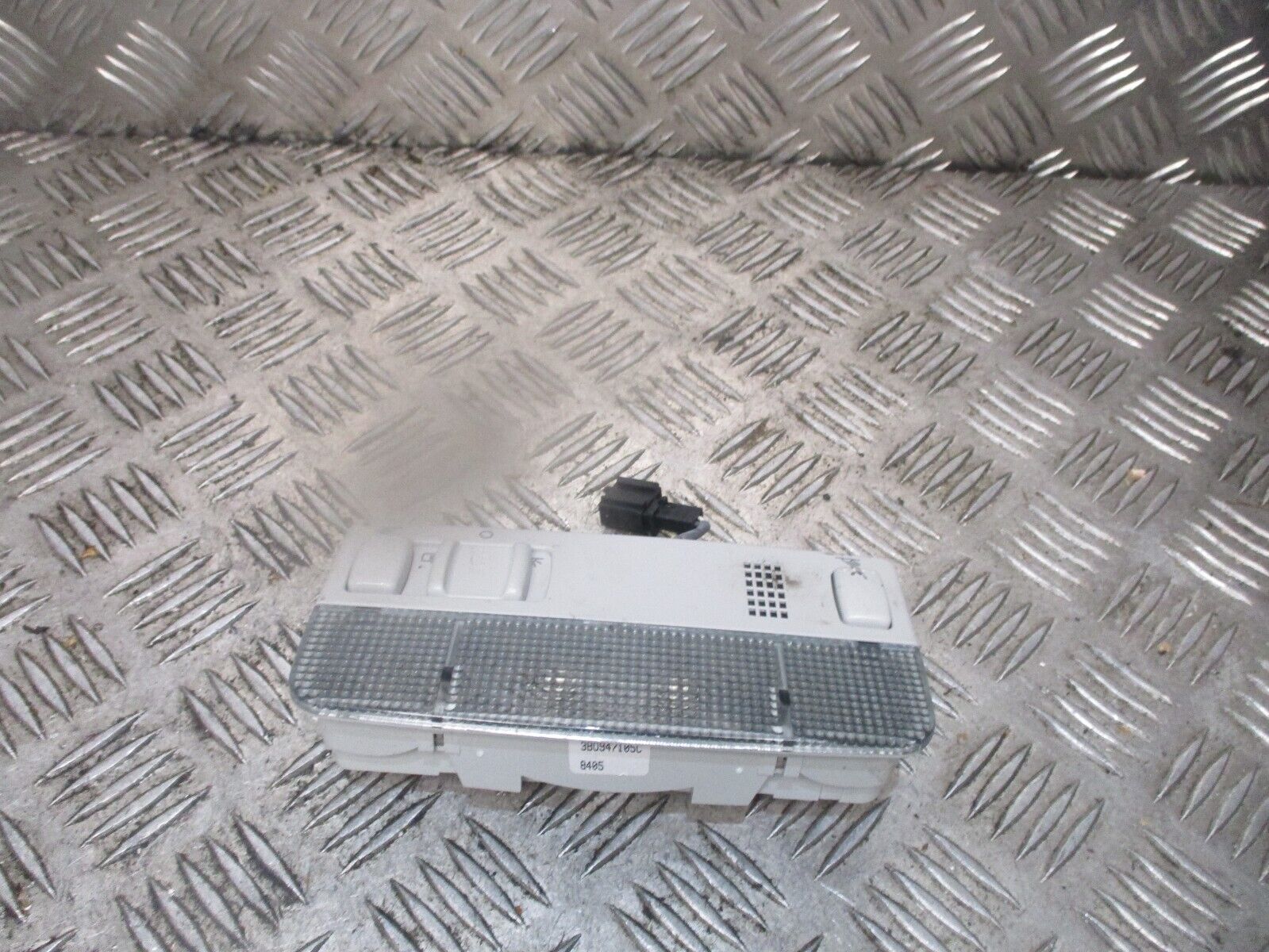 2013 GENUINE SEAT IBIZA REAR INTERIOR ROOF READING LIGHT LAMP 3B0947105C - Image 2