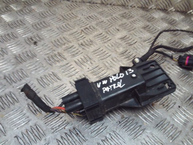 2011 GENUINE VW SCIROCCO RADIATOR CONTROL RELAY 5J0919506