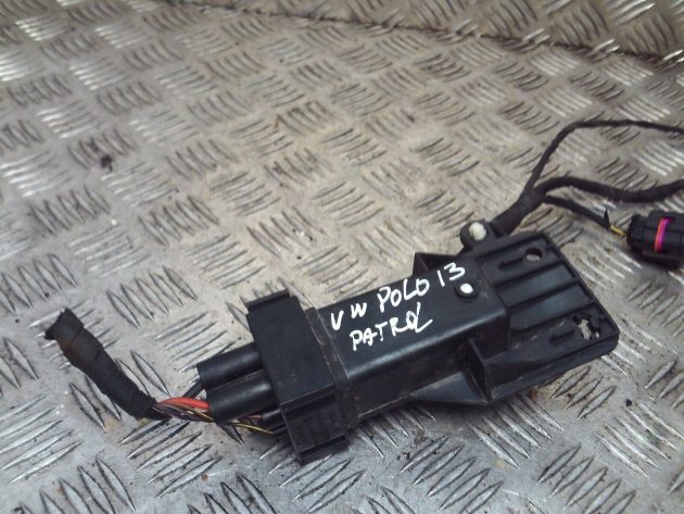 2011 GENUINE VW SCIROCCO RADIATOR CONTROL RELAY 5J0919506 - Image 2