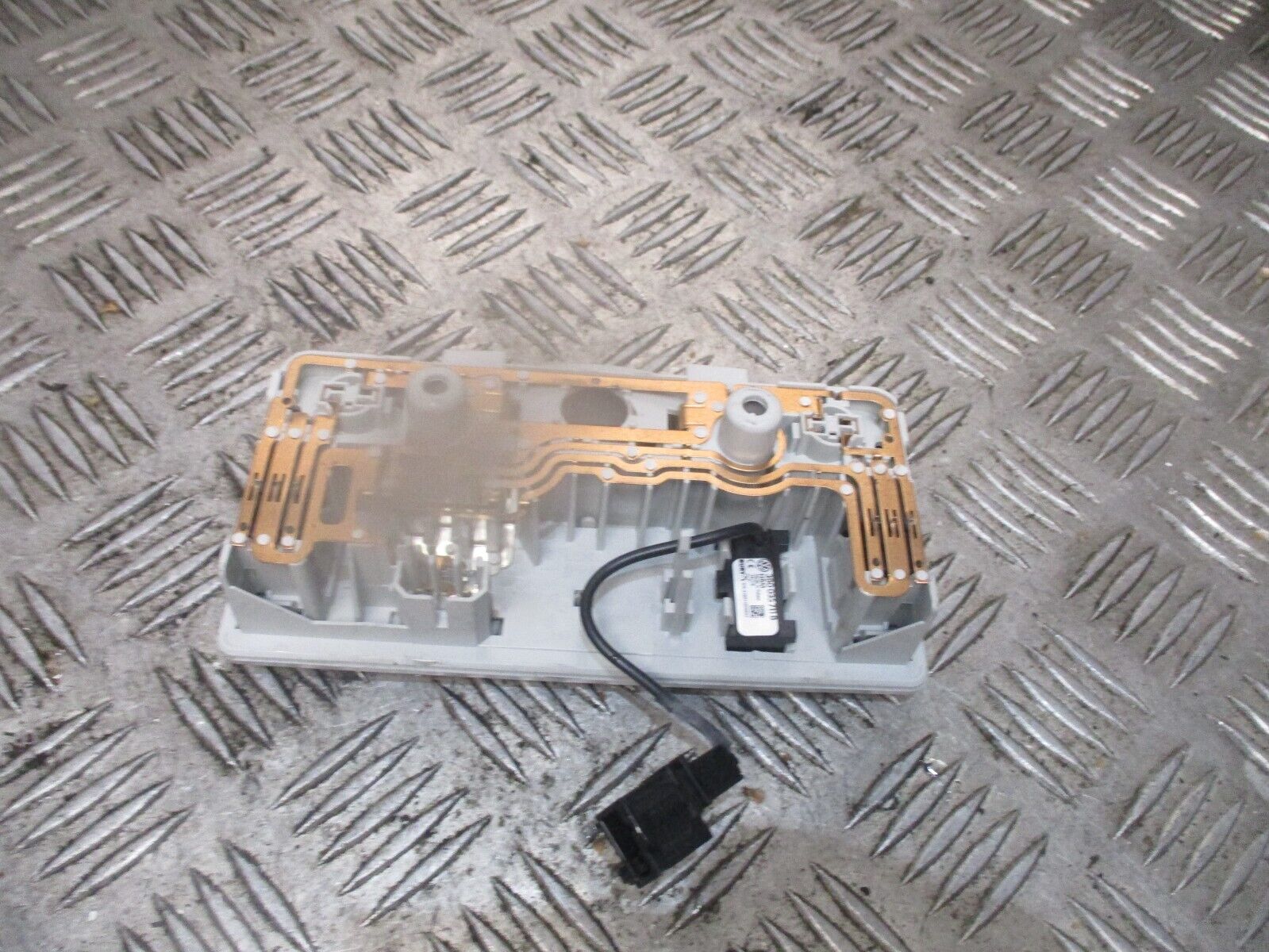 2013 GENUINE SEAT IBIZA REAR INTERIOR ROOF READING LIGHT LAMP 3B0947105C - Image 3