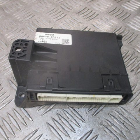 2014 GENUINE TOYOTA AVENSIS AC AIR CON HEATER CONTROL MODULE ECU 88650-05252