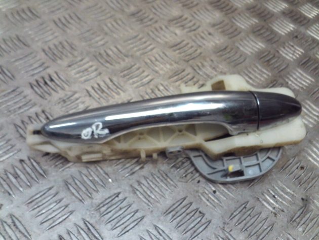 2014 GENUINE KIA SPORTAGE REAR RIGHT DRIVER SIDE EXTERIOR DOOR HANDLE - Image 2