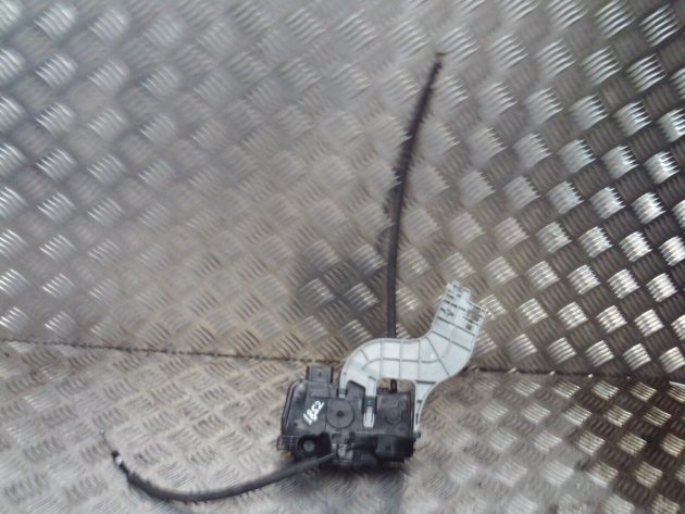 2014 GENUINE KIA SPORTAGE REAR RIGHT DRIVER SIDE DOOR LOCK MECHANISM 81420-3U010 - Image 3