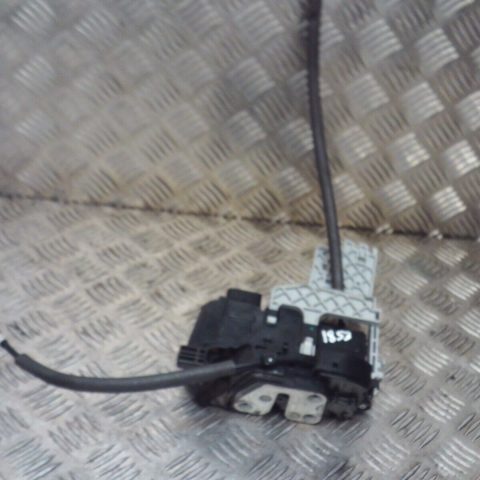 2014 GENUINE KIA SPORTAGE FRONTRIGHT DRIVER SIDE DOOR LOCK MECHANISM 81320-3U020