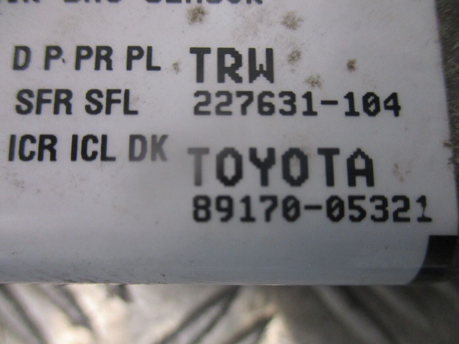 2014 GENUINE TOYOTA AVENSIS SRS AIRBG ECU CONTROL MODULE 89170-05321 - Image 2