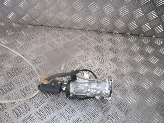 2014 GENUINE SEAT LEON IGNITION BARREL & KAY 5Q0905865 - Image 2
