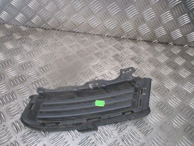 2015 GENUINE VW GOLF MK7 FRONT RIGHT DRIVER SIDE LOWER BUMPER GRILL 5G0853212D - Image 3